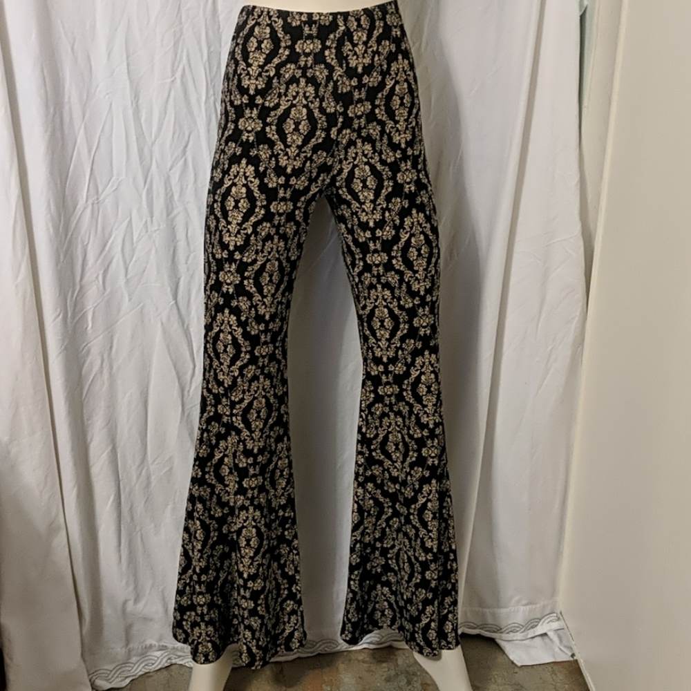 ✨5/$25✨ NWT Forever 21 baroque soft flare pant - Picture 5 of 13
